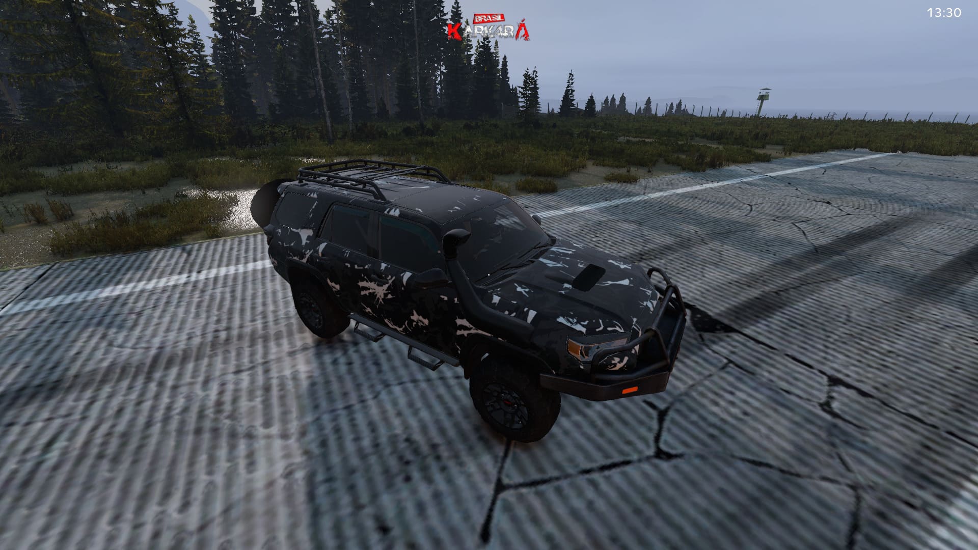 Toyota Runner Camuflado Preto